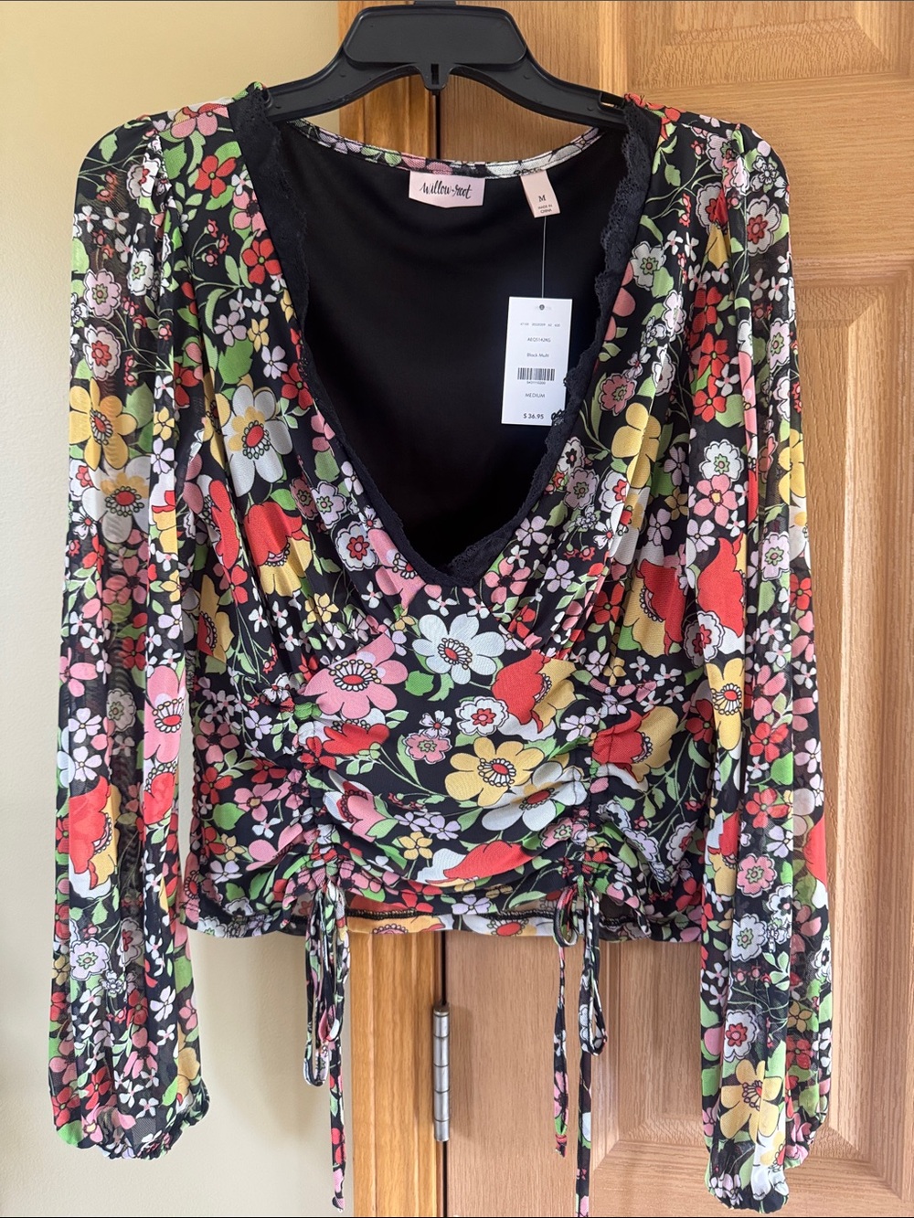 Buckle - Willow + Root Black Floral Drawstring V-Neck Long Sleeve Top Size M